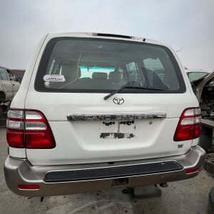 صدام خلفي  تويوتا لاندكروزر 2006