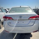 باب جهة السائق أمام تويوتا يارس 2022