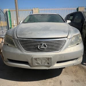 صدام خلفي لكزس LS 2009