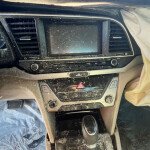 شاشة  هونداي إلينترا 2018