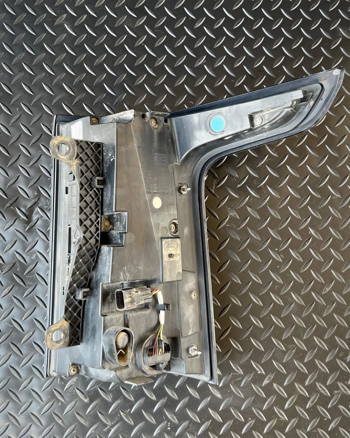 إصطب خلفي يسار