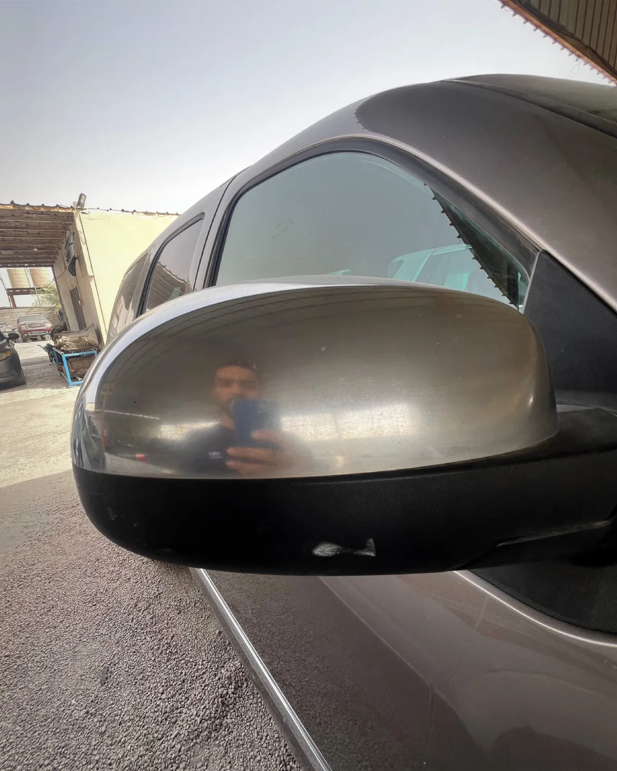 مراية جانبية (يمين) دينالي