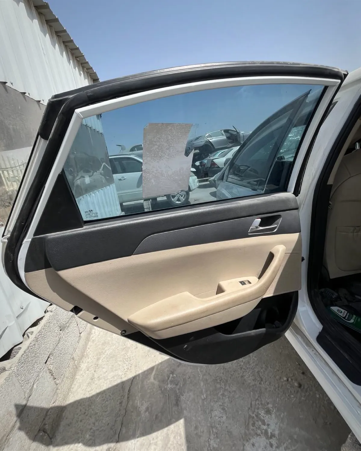 باب خلفي (يسار)